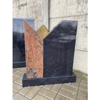 Gravsten S002Storlek: 60x70 cmGranit: Svart granit