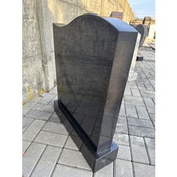 Gravsten S010<br />Storlek: 60x60 cm<br />Granit: Svart granit