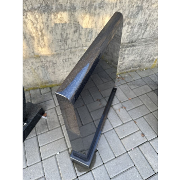 Gravsten S013<br />Storlek: 60x80 cm<br />Granit: Svart galaxy