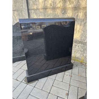 Gravsten S013Storlek: 60x80 cmGranit: Svart galaxy