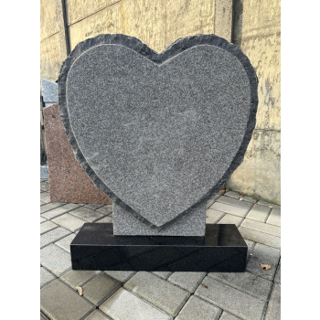 Gravsten S020Storlek: 60x65 cmGranit: Svart granit